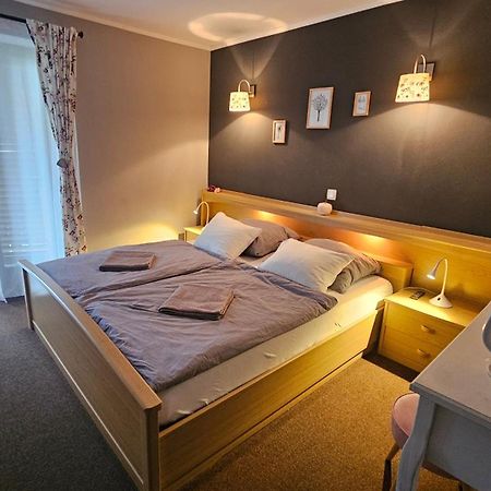 Rooms Malina Blejska Dobrava Exteriér fotografie