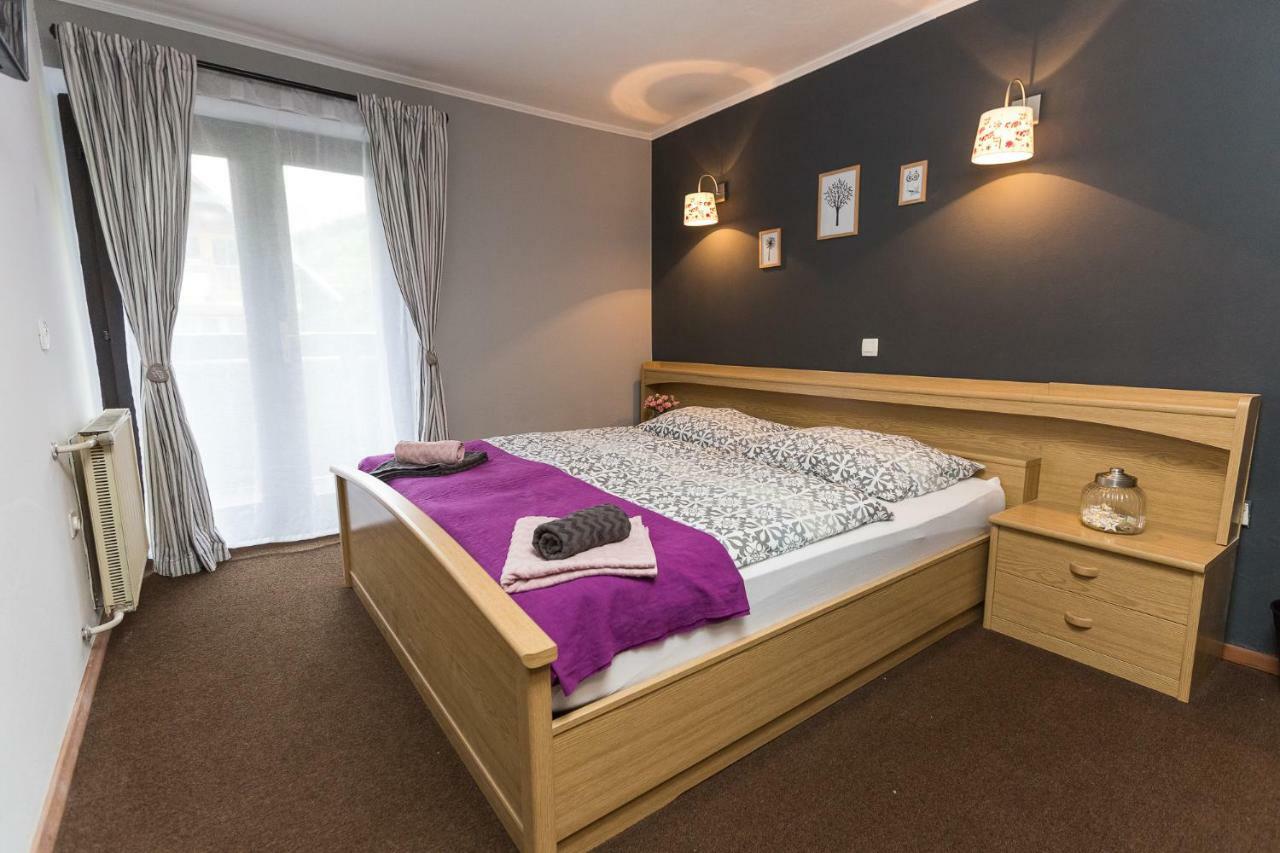 Rooms Malina Blejska Dobrava Exteriér fotografie