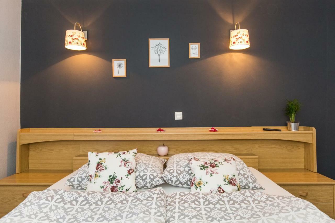 Rooms Malina Blejska Dobrava Exteriér fotografie