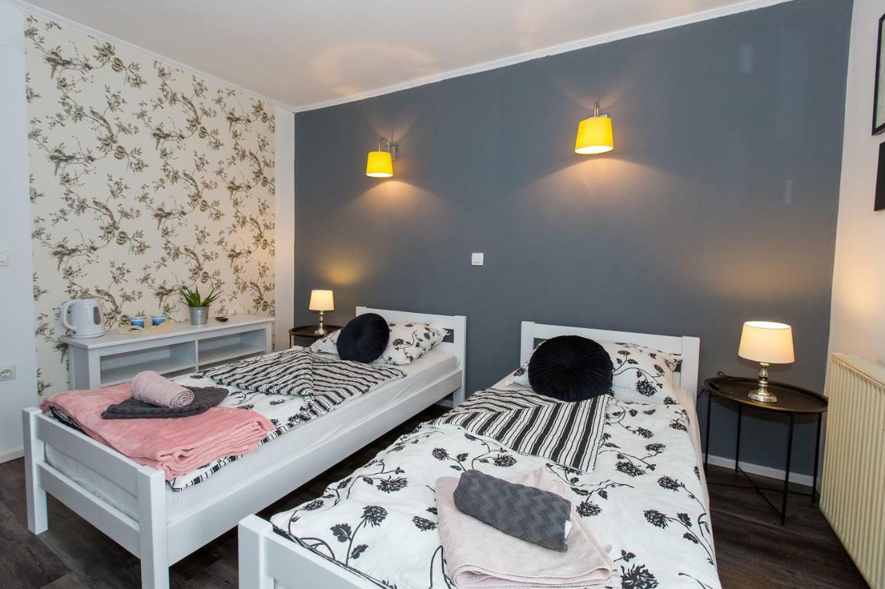 Rooms Malina Blejska Dobrava Exteriér fotografie